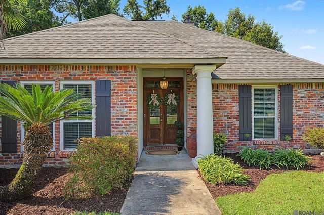 7352 Lake Meadow Dr, Denham Springs, LA 70706