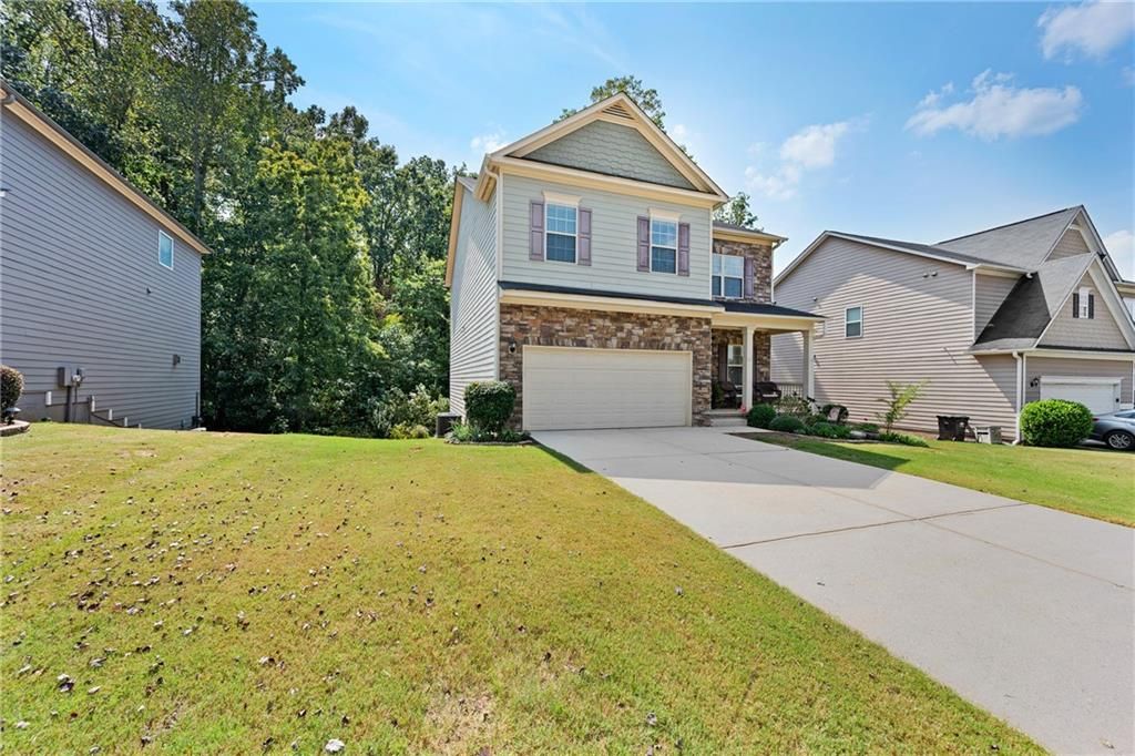 107 Stonewood Creek Drive, Dallas, GA 30132