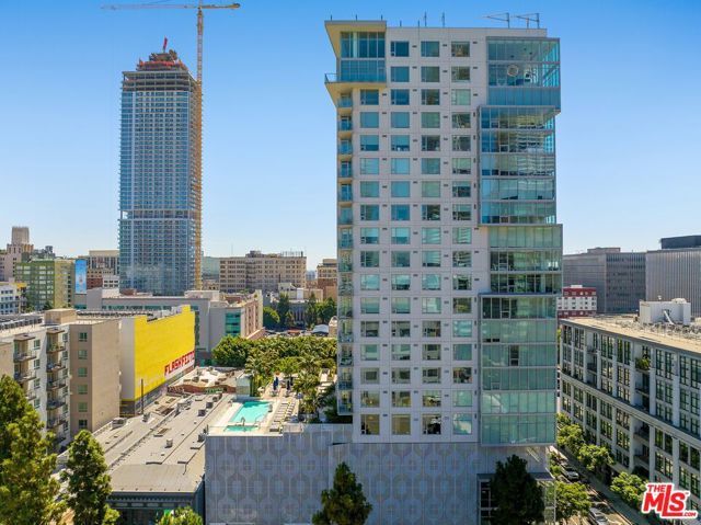 1050 S Grand Avenue 1001, Los Angeles, CA 90015