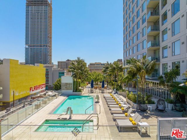 1050 S Grand Avenue 1001, Los Angeles, CA 90015