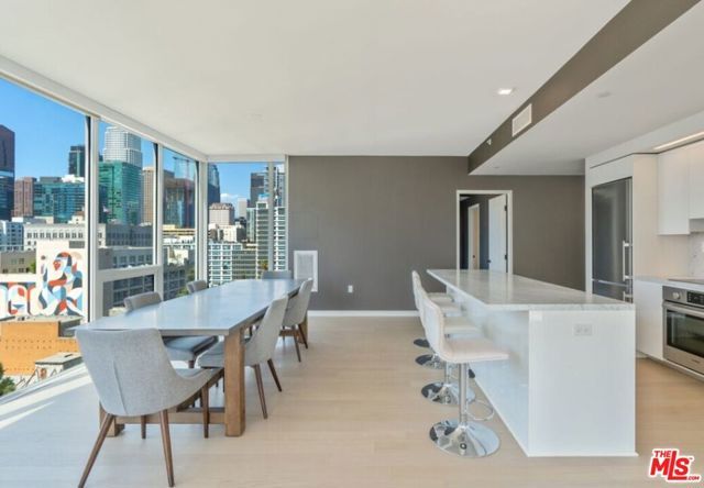 1050 S Grand Avenue 1001, Los Angeles, CA 90015