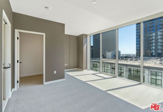 1050 S Grand Avenue 1001, Los Angeles, CA 90015