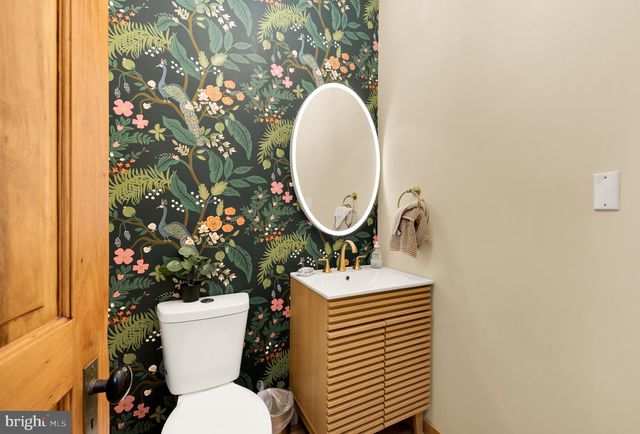 1214 T ST NW, Washington, DC 20009