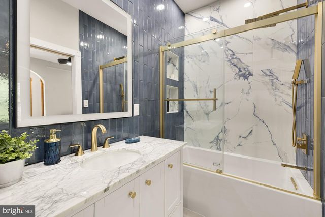 1214 T ST NW, Washington, DC 20009