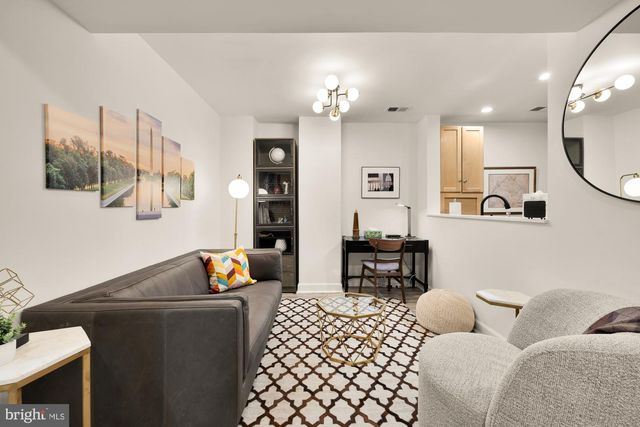 1214 T ST NW, Washington, DC 20009