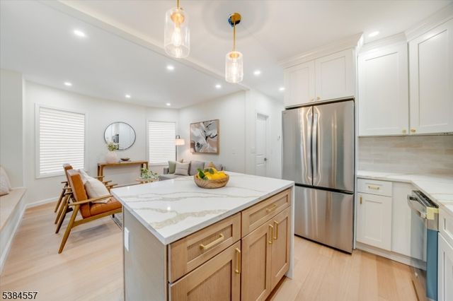 5 Brookside Drive, Millburn Twp., NJ 07041