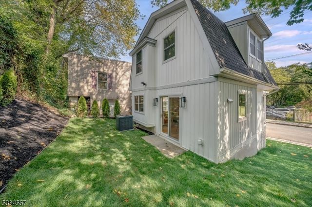 5 Brookside Drive, Millburn Twp., NJ 07041