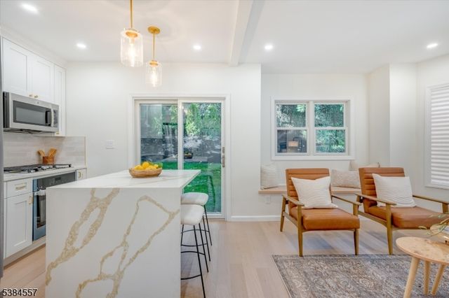 5 Brookside Drive, Millburn Twp., NJ 07041