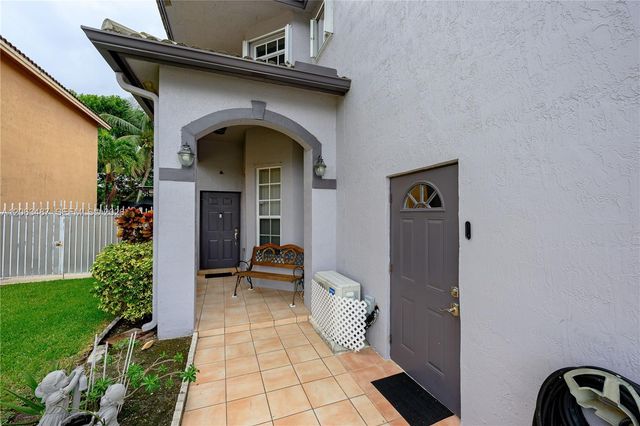 14835 SW 138th Ter, Miami, FL 33196