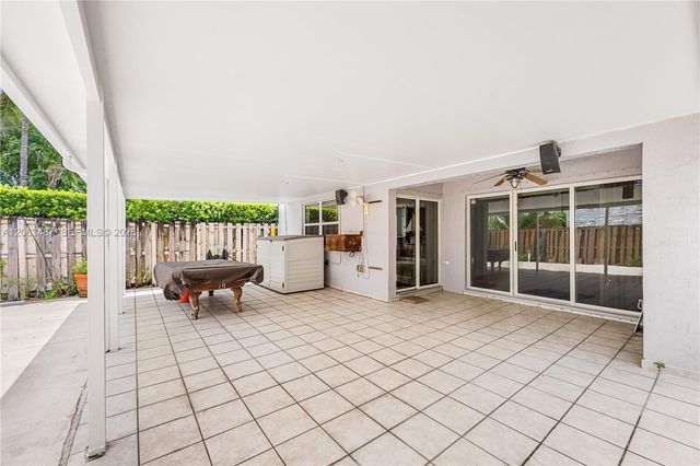 14835 SW 138th Ter, Miami, FL 33196