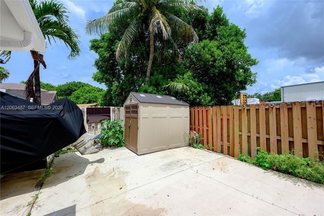 14835 SW 138th Ter, Miami, FL 33196