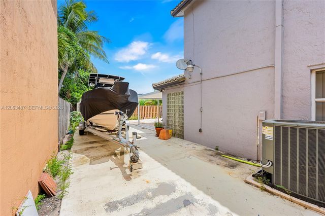 14835 SW 138th Ter, Miami, FL 33196