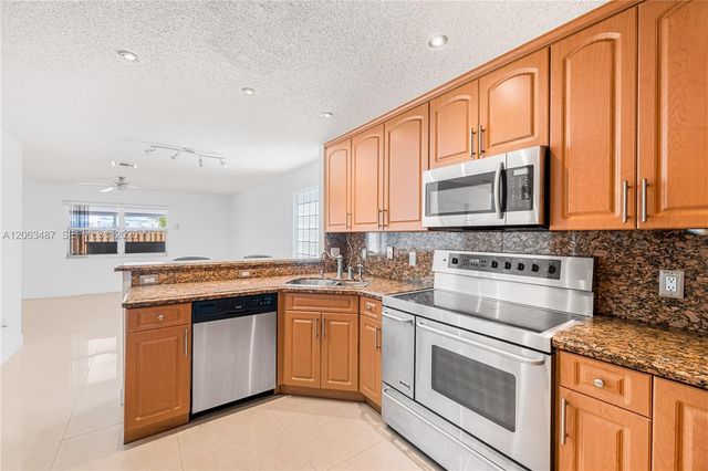 14835 SW 138th Ter, Miami, FL 33196
