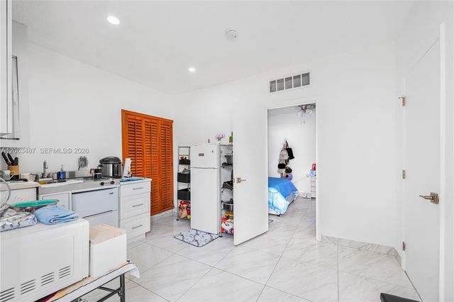 14835 SW 138th Ter, Miami, FL 33196