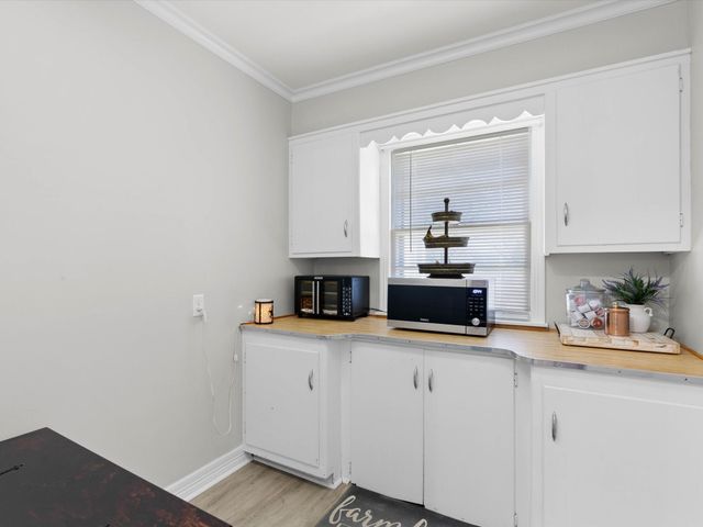 910 N Mill Street, Bowie, TX 76230