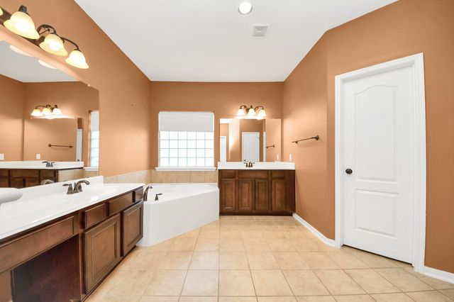 6410 Milam Branch Lane, Rosenberg, TX 77471