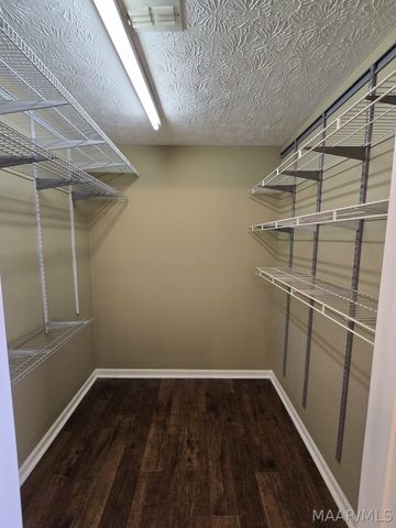 30 Lake Forest Drive, Montgomery, AL 36117