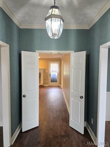 30 Lake Forest Drive, Montgomery, AL 36117