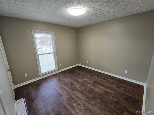 30 Lake Forest Drive, Montgomery, AL 36117