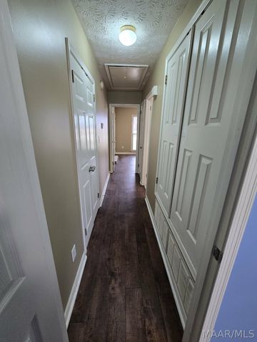 30 Lake Forest Drive, Montgomery, AL 36117