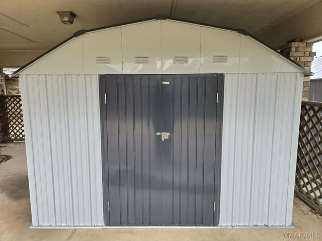 30 Lake Forest Drive, Montgomery, AL 36117