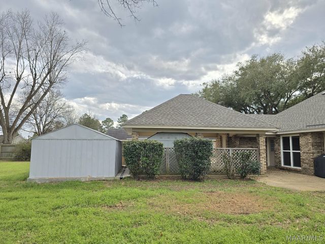 30 Lake Forest Drive, Montgomery, AL 36117