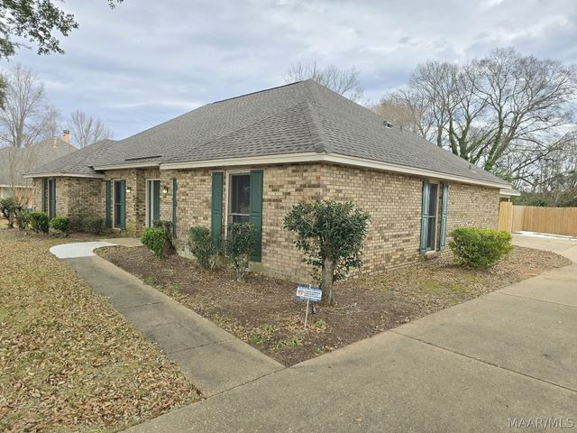 30 Lake Forest Drive, Montgomery, AL 36117