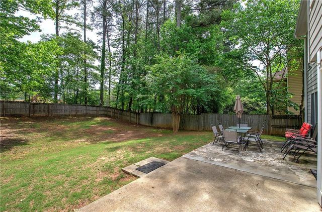 3186 Sail Winds NW Drive, Acworth, GA 30101