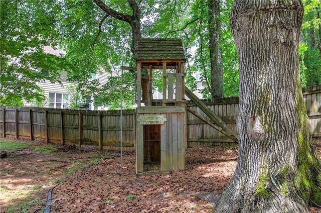 3186 Sail Winds NW Drive, Acworth, GA 30101