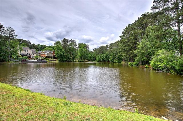 3186 Sail Winds NW Drive, Acworth, GA 30101