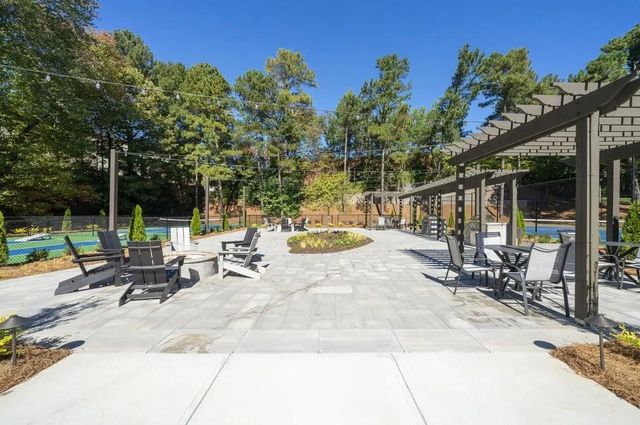 8 Cumberland Way 5-322, Smyrna, GA 30080