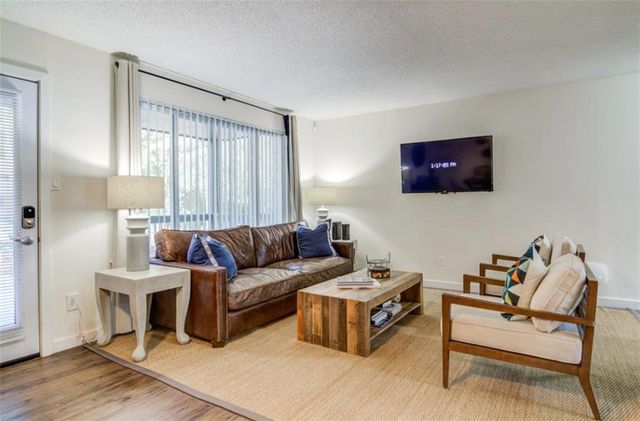 8 Cumberland Way 5-322, Smyrna, GA 30080