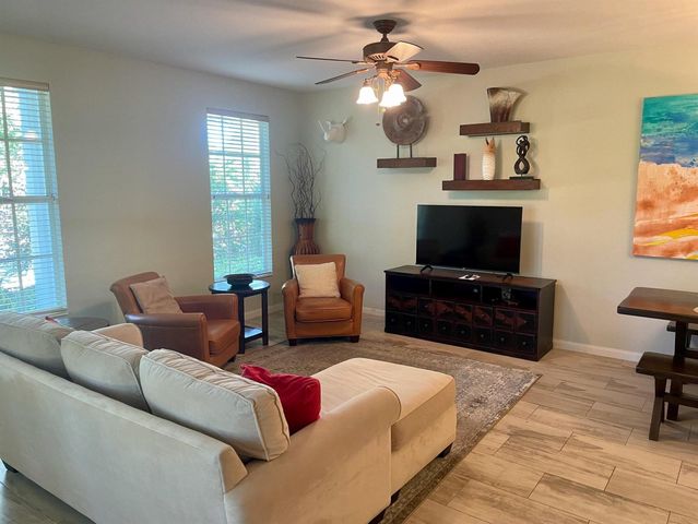 148 Ashley Court, Jupiter, FL 33458