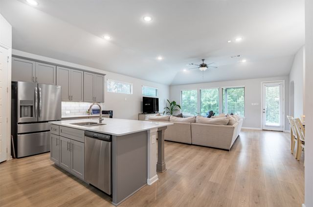 2012 Pacific Avenue, Anna, TX 75409