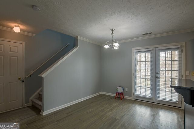 2147 Luna Lane, Gainesville, GA 30504