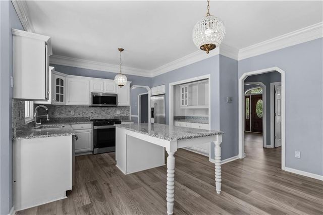 305 Savannah Place, Douglasville, GA 30134