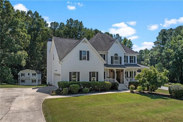 305 Savannah Place, Douglasville, GA 30134