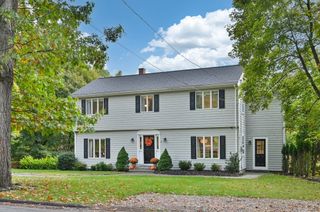 13 Wildwood Road, Andover, MA 01810