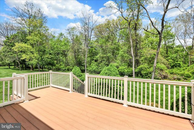 864 GERANIUM DR, Warrington, PA 18976