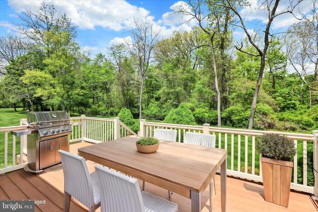 864 GERANIUM DR, Warrington, PA 18976