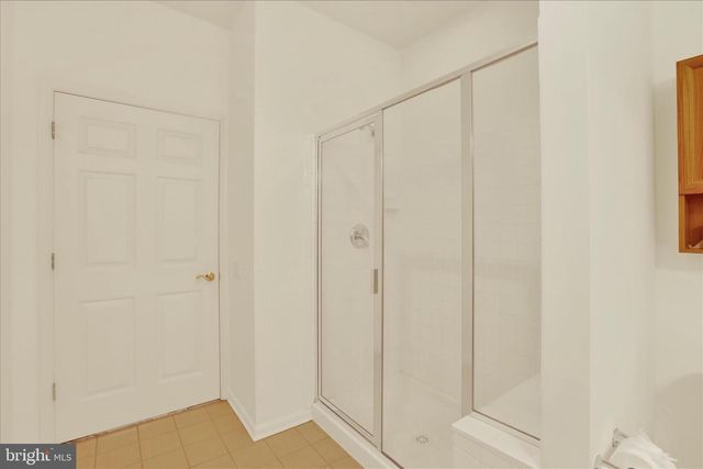 864 GERANIUM DR, Warrington, PA 18976