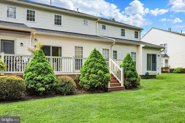 864 GERANIUM DR, Warrington, PA 18976