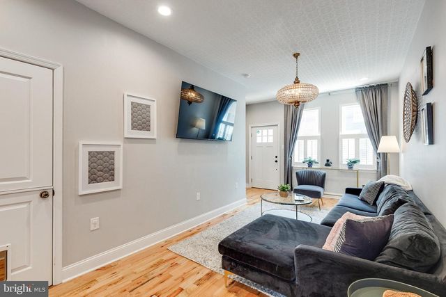 1935 CAMBRIDGE ST, Philadelphia, PA 19130