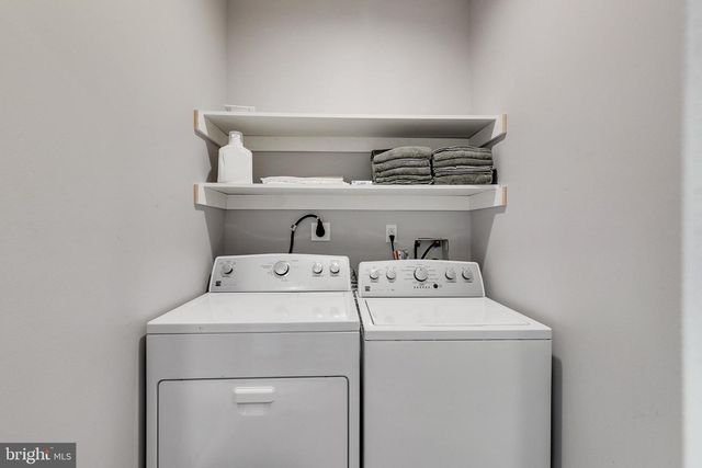 1935 CAMBRIDGE ST, Philadelphia, PA 19130