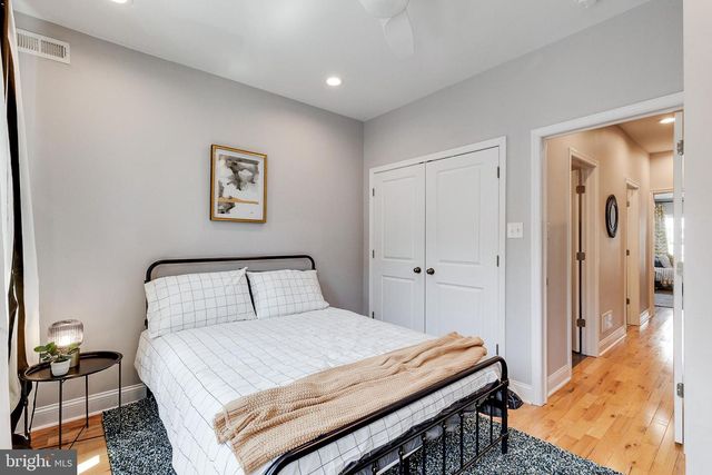 1935 CAMBRIDGE ST, Philadelphia, PA 19130