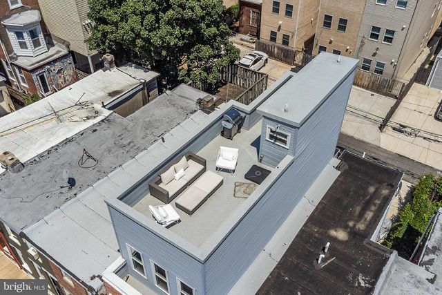 1935 CAMBRIDGE ST, Philadelphia, PA 19130