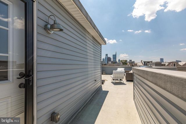 1935 CAMBRIDGE ST, Philadelphia, PA 19130