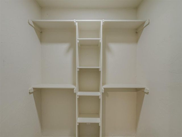 3802 N Country Club Road, Newcastle, OK 73065