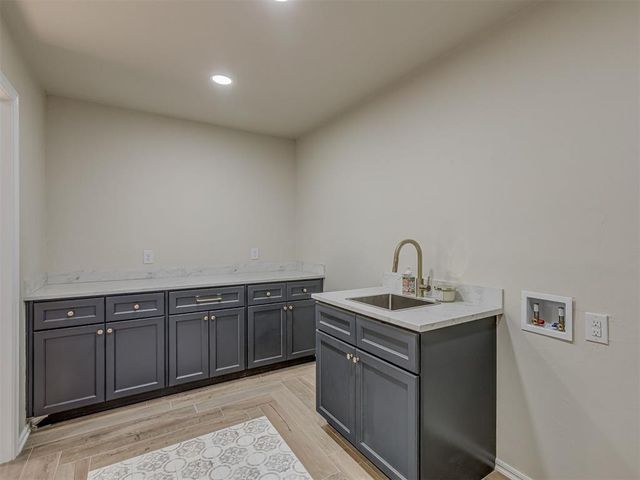 3802 N Country Club Road, Newcastle, OK 73065