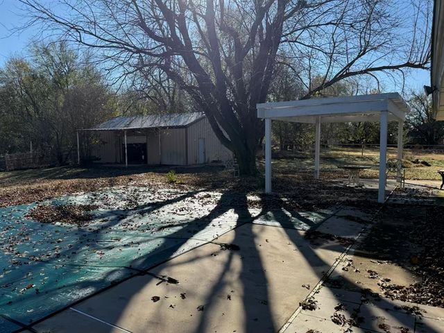 3802 N Country Club Road, Newcastle, OK 73065